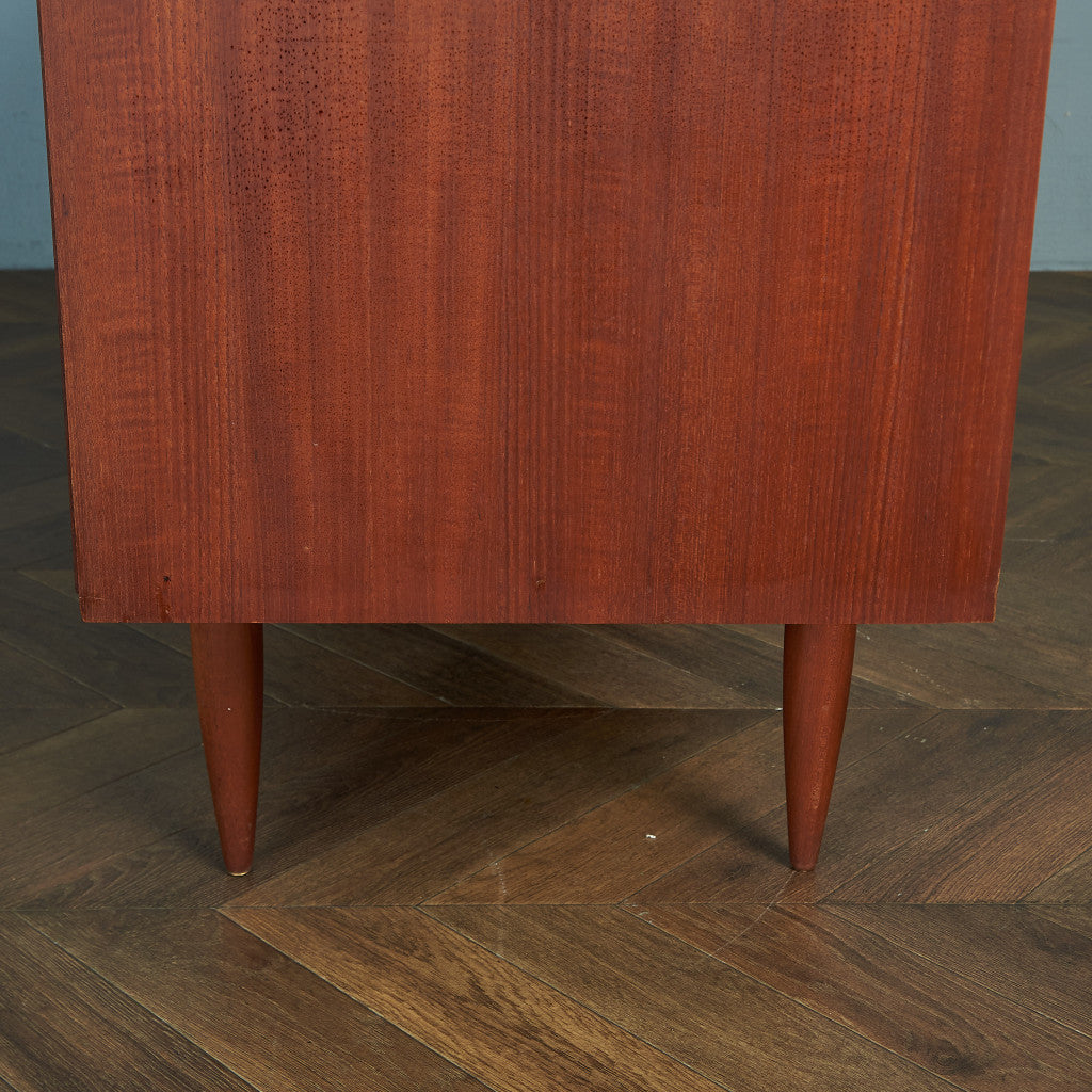 White &amp; Newton Vintage Sideboard #80484