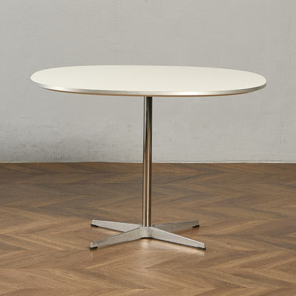 Fritz Hansen A603 Super-circular Table スーパー円テーブル