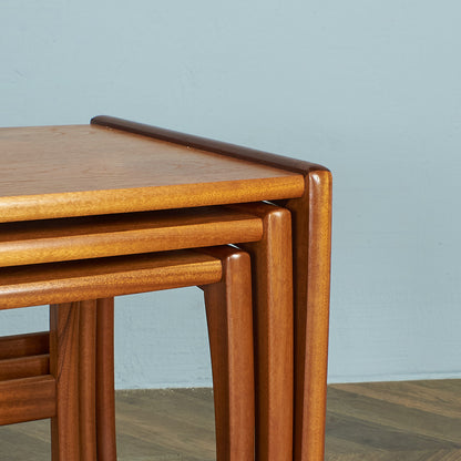 British Vintage Nesting Table #78226
