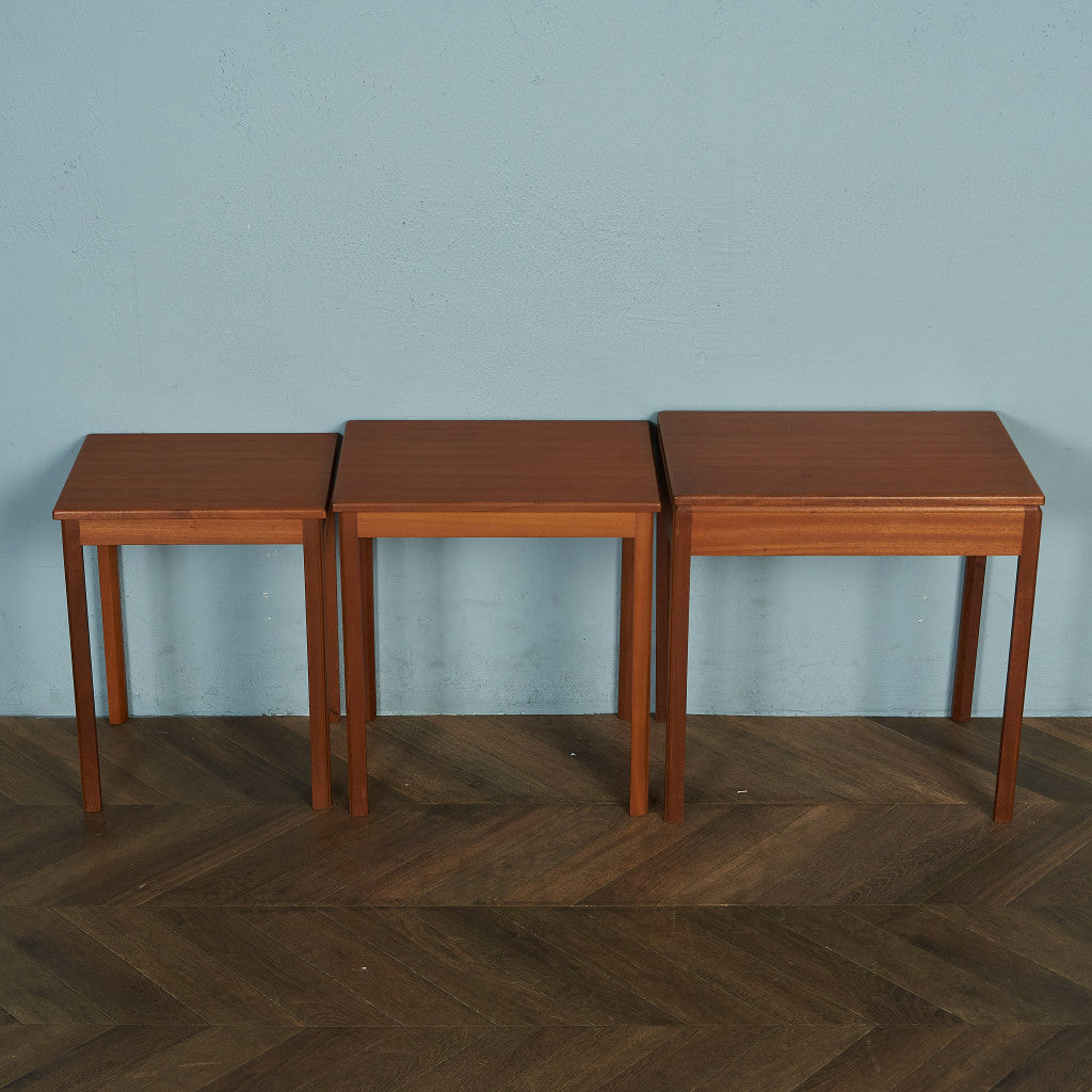 AHMcINTOSH Vintage Nesting Table #81712