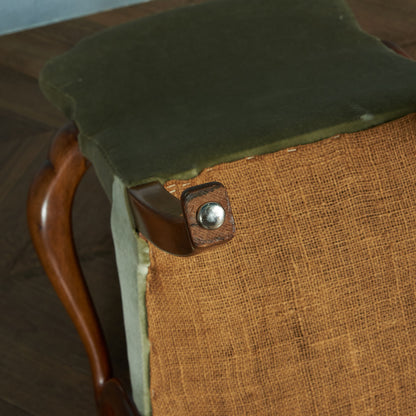 British Classic Armchair #81908