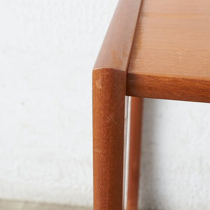 [67326] British vintage nesting table