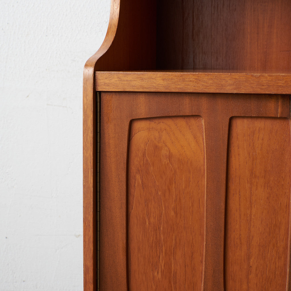 ヴィンテージ ハイサイドボード