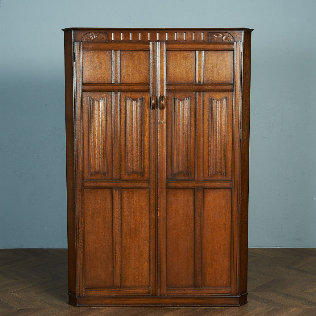 British Classic Wardrobe #81680