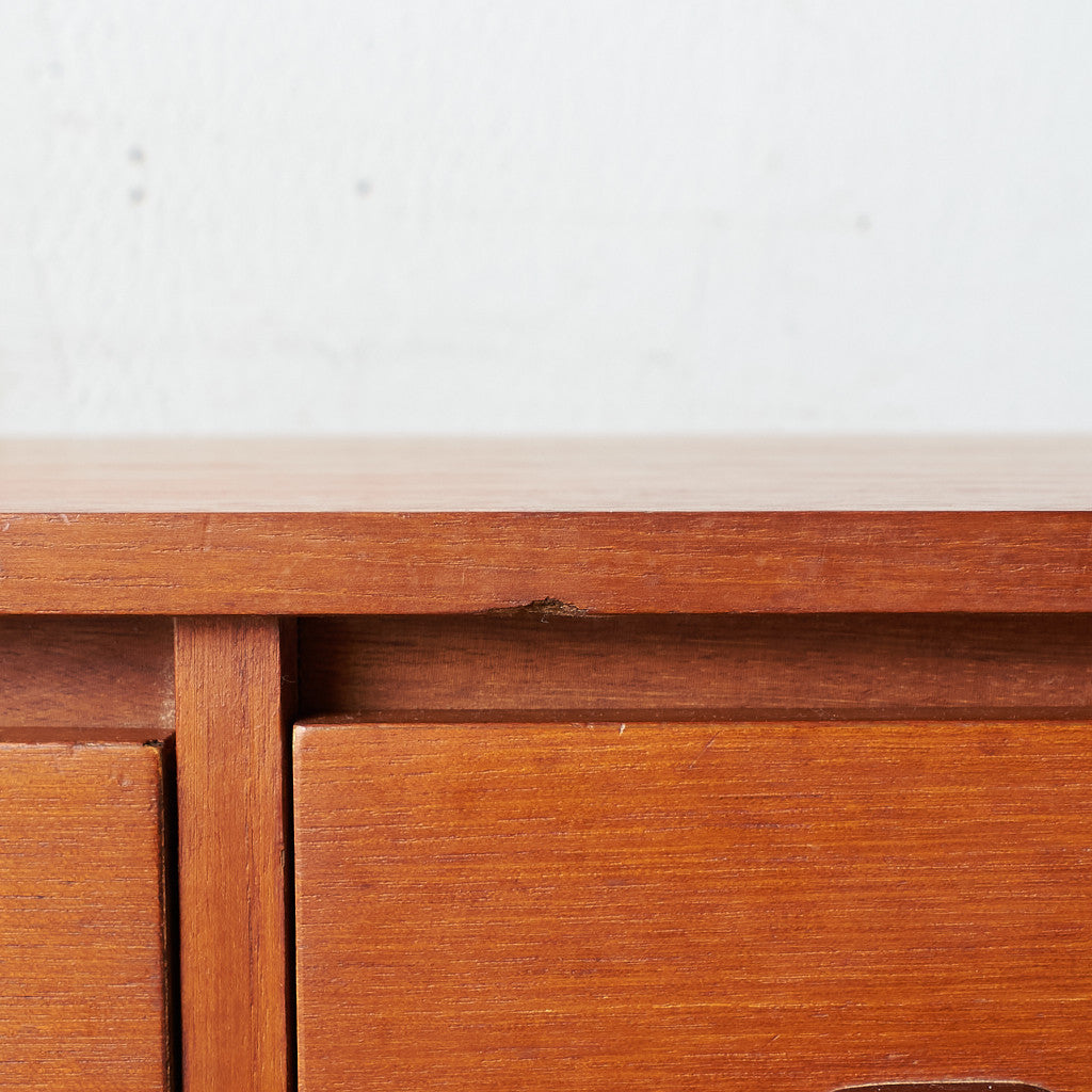 [67485][SYMBOL FURNITURE] Vintage 2-tier double chest
