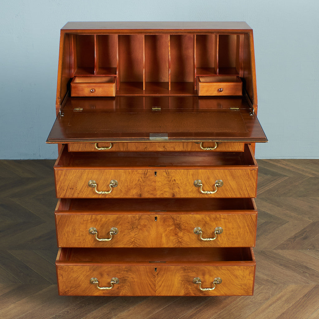 Northampton Cabinet Company ライティングビューロー