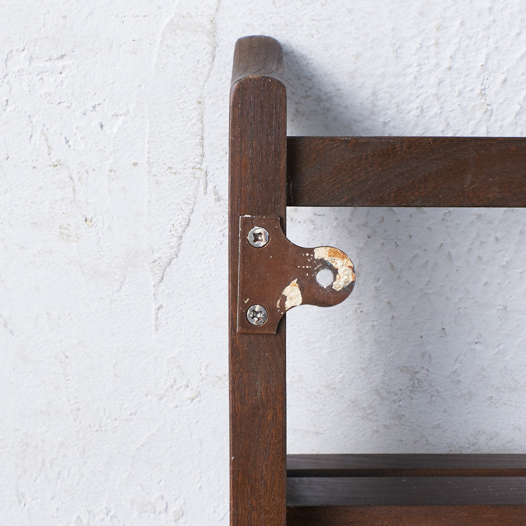 ヴィンテージ ウォールラック (Wall Mounted Plate Rack model 268)
