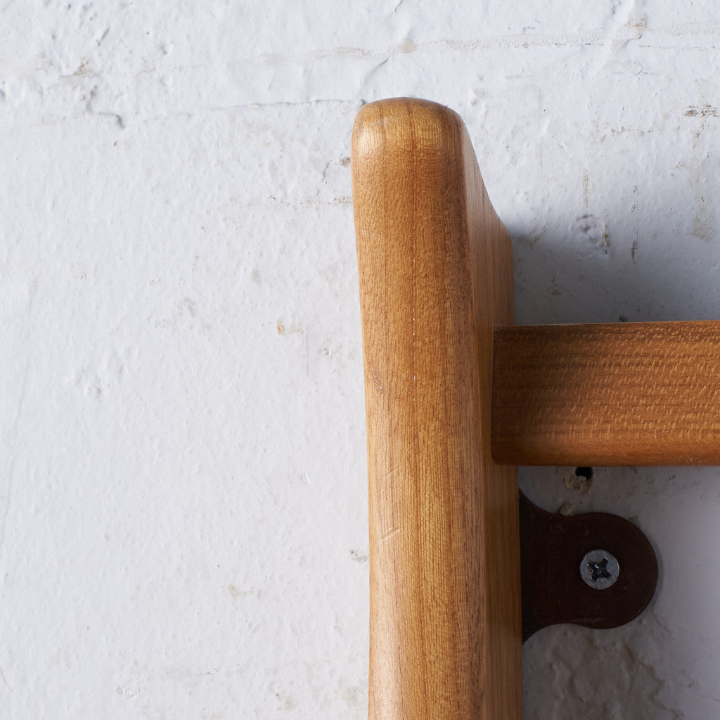ヴィンテージ ウォールラック (Wall Mounted Plate Rack model 268)