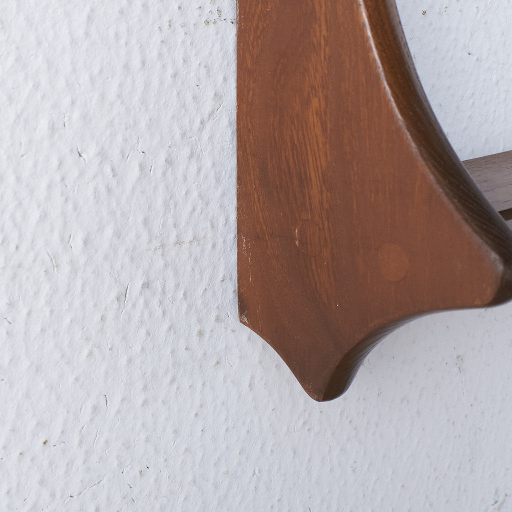 ヴィンテージ ウォールラック (Wall Mounted Plate Rack model 268)