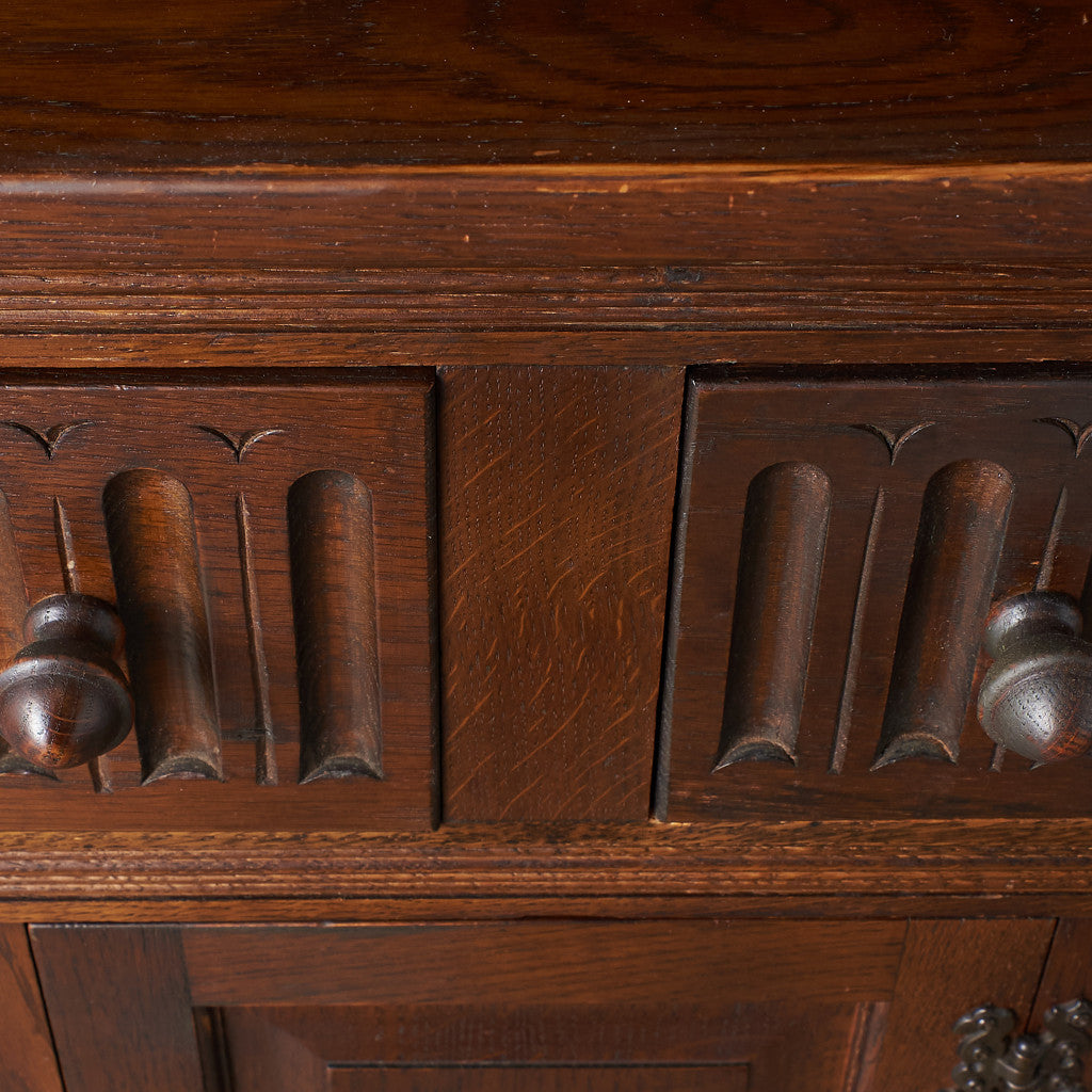 英国クラシック オーク材 ウェルシュドレッサー