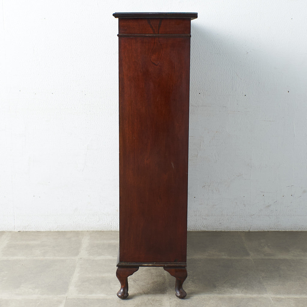 [65974] British classic walnut bookcase