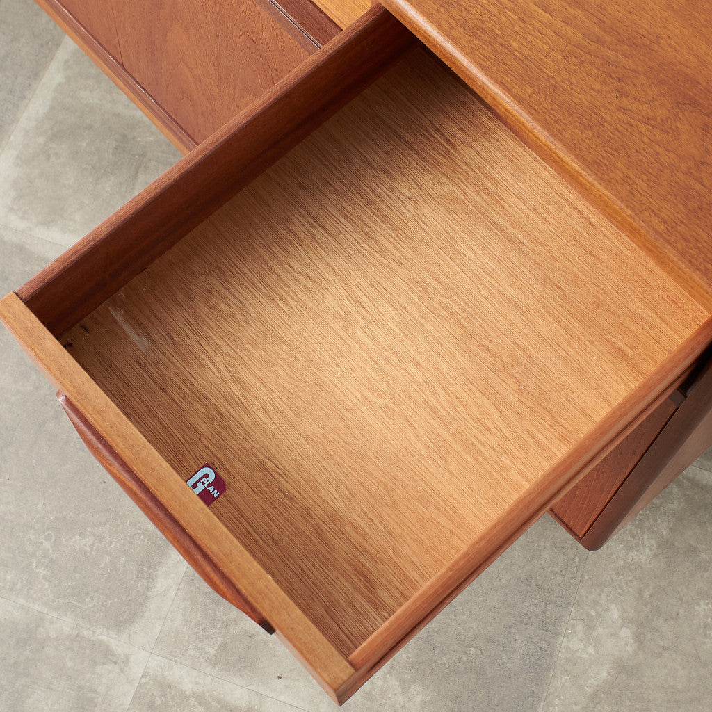 [67398][G-PLAN]Fresco Sideboard with Legs (4072)