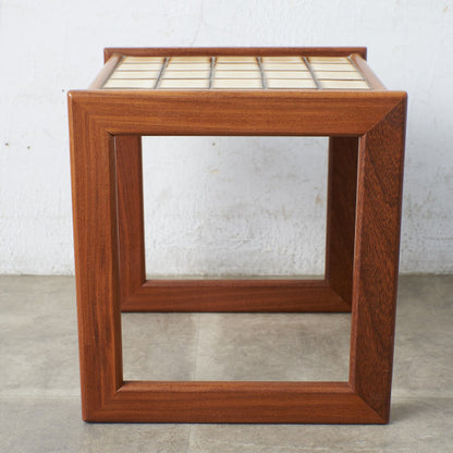 英国ヴィンテージ タイルトップ ネストテーブル