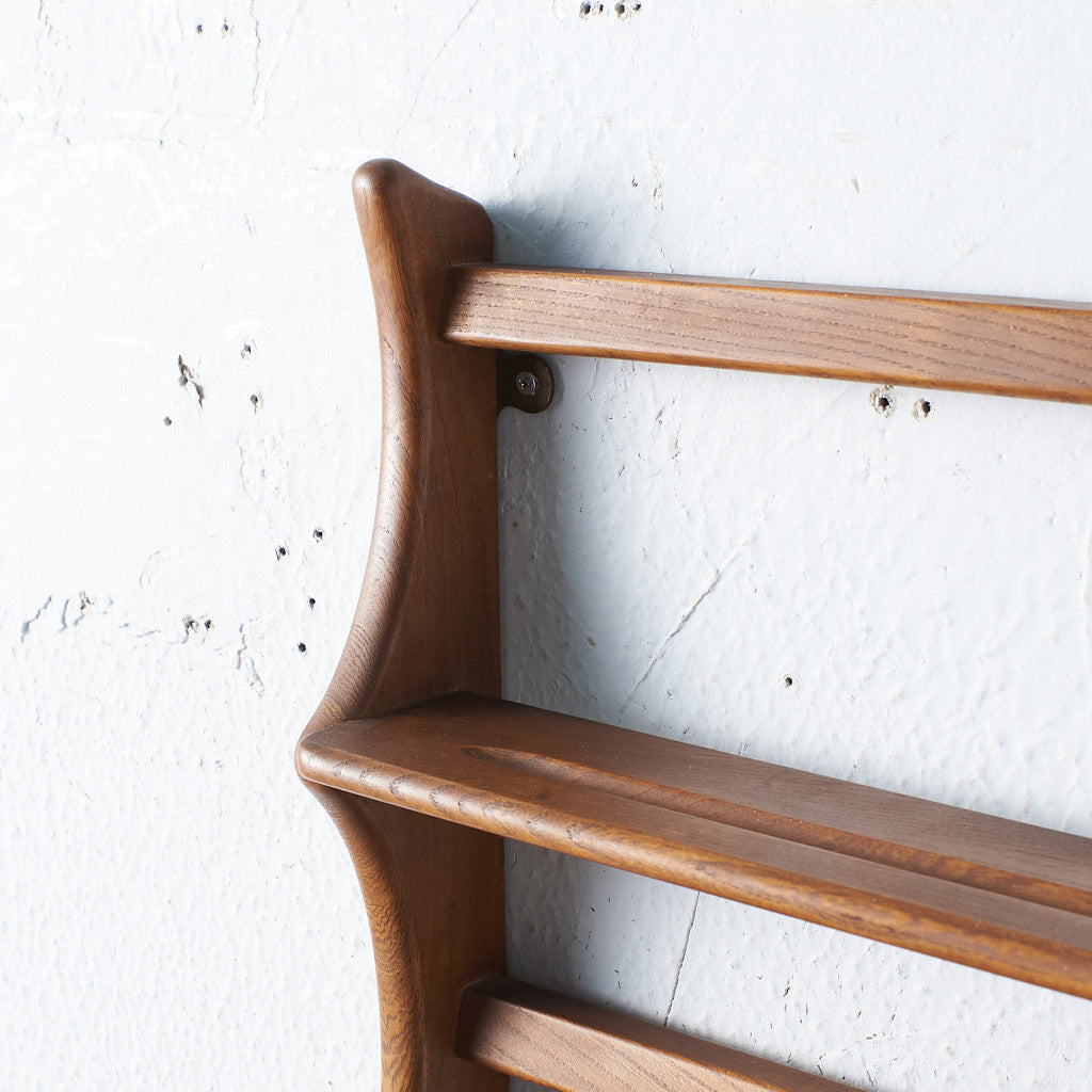 ヴィンテージ ウォールラック (Wall Mounted Plate Rack model 268)