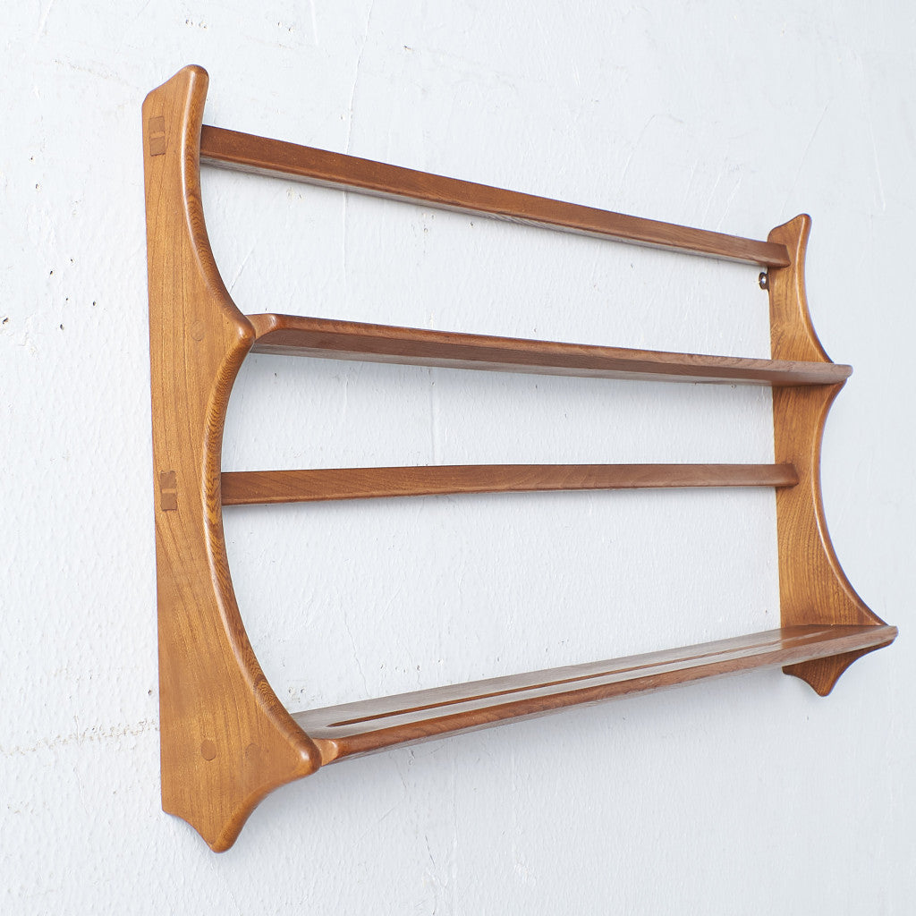ヴィンテージ ウォールラック (Wall Mounted Plate Rack model 268)