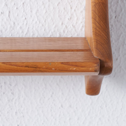 ヴィンテージ ウォールラック (Wall Mounted Plate Rack model 268)