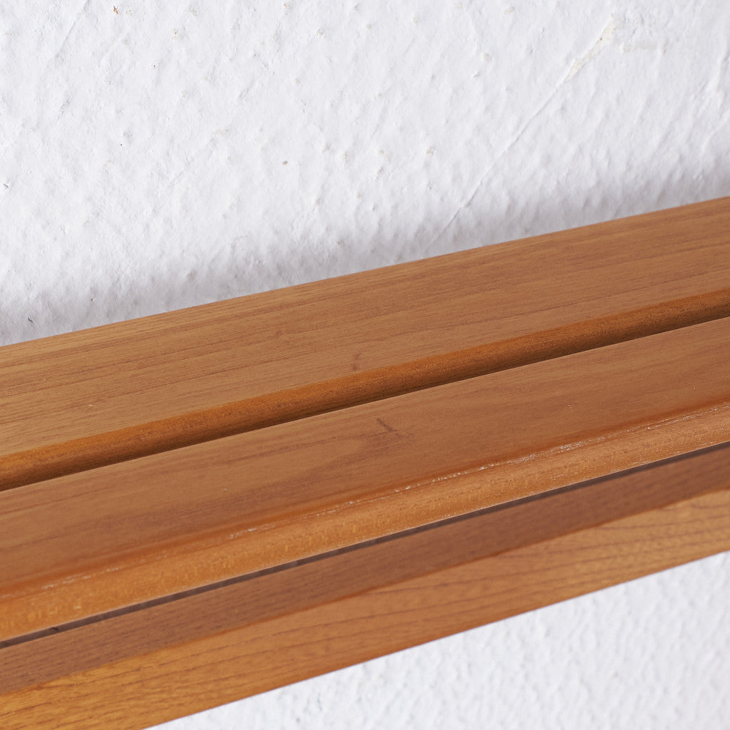 ヴィンテージ ウォールラック (Wall Mounted Plate Rack model 268)