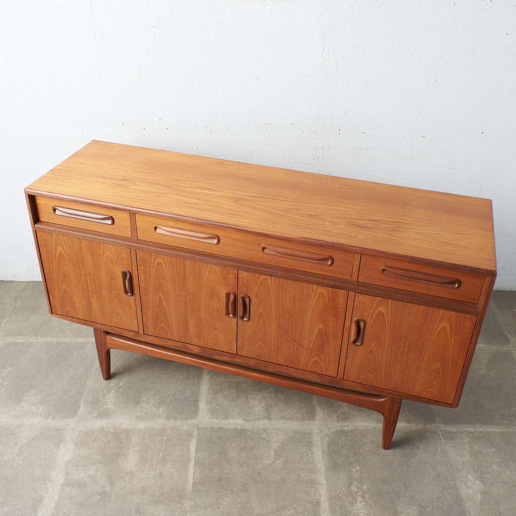 [67397][G-PLAN]Fresco Sideboard with Legs (4072)