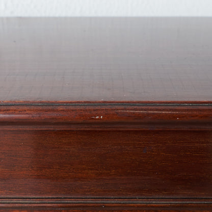 [65974] British classic walnut bookcase