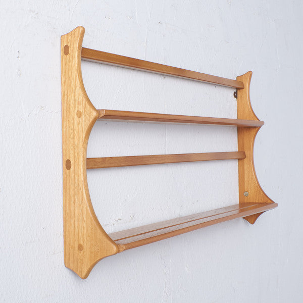 ヴィンテージ ウォールラック (Wall Mounted Plate Rack model 268)