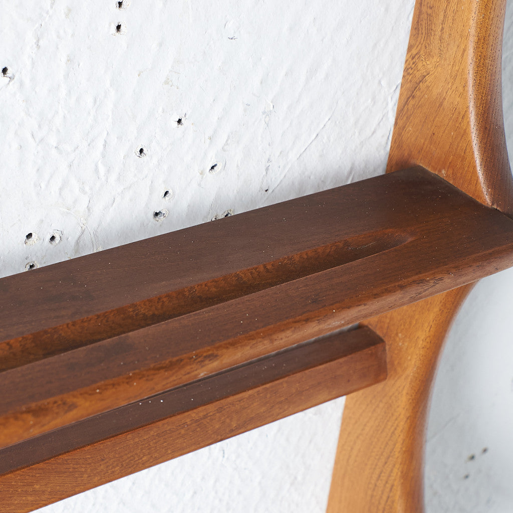 ヴィンテージ ウォールラック (Wall Mounted Plate Rack model 268)