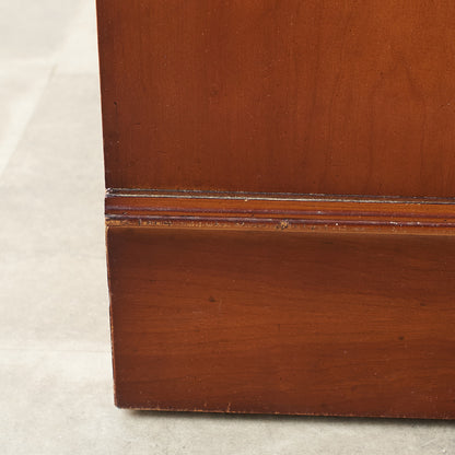 [65977] British classic sideboard