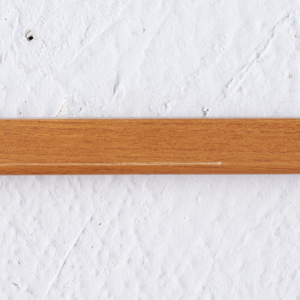 ヴィンテージ ウォールラック (Wall Mounted Plate Rack model 268)
