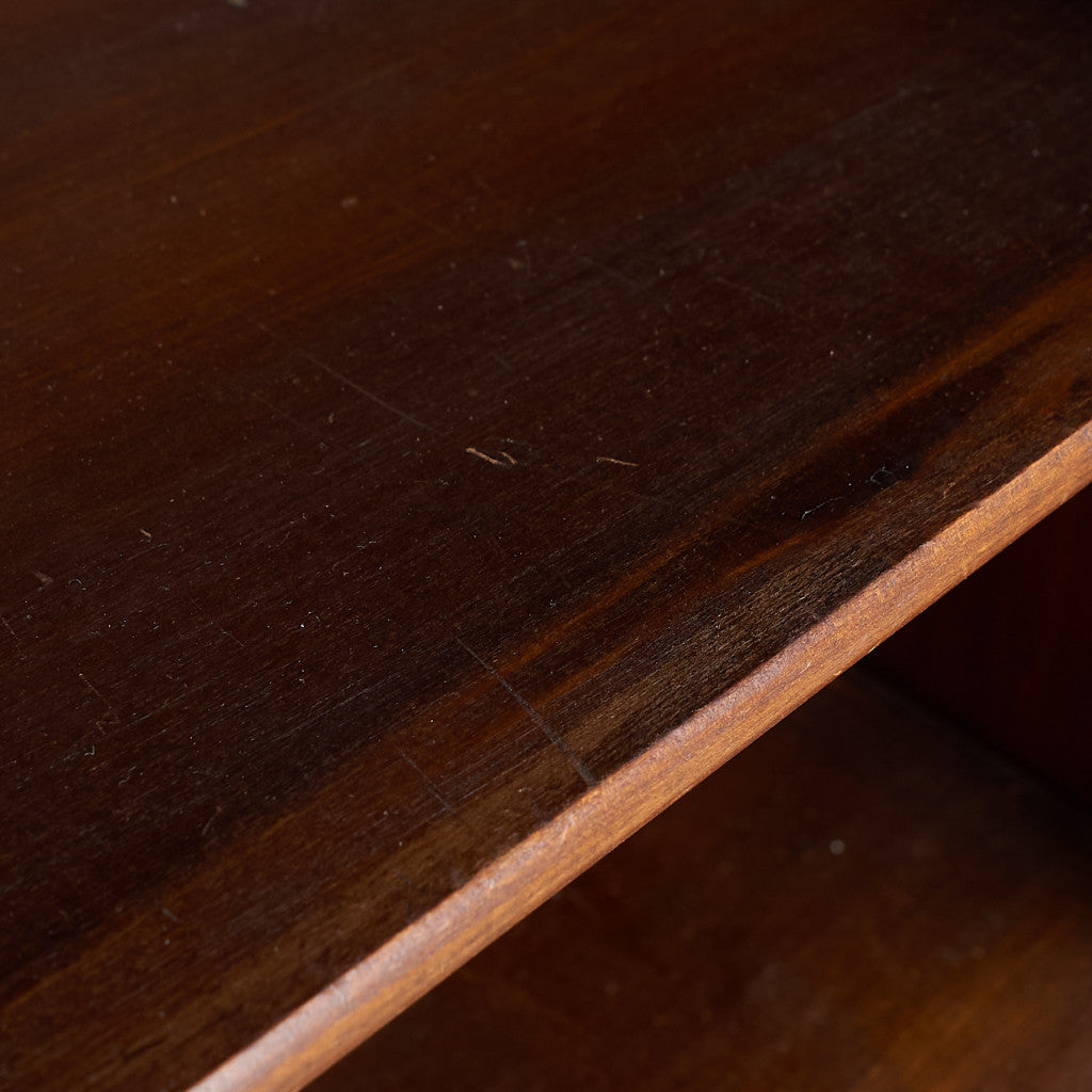 [65974] British classic walnut bookcase