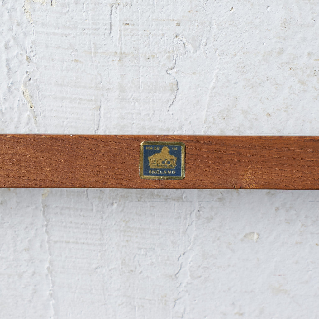 ヴィンテージ ウォールラック (Wall Mounted Plate Rack model 268)