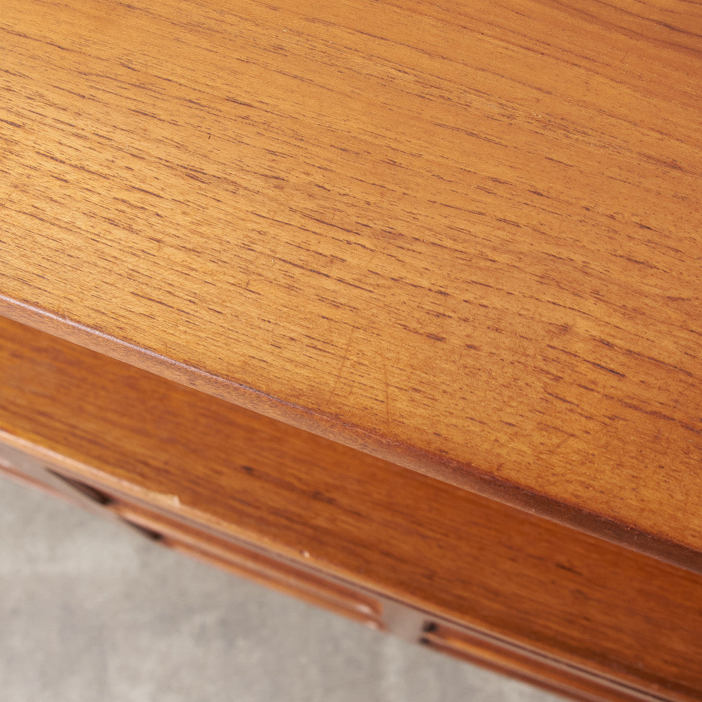 十字扉 ヴィンテージ キャビネット