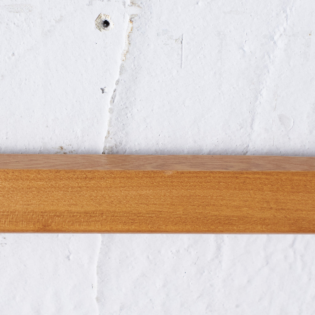 ヴィンテージ ウォールラック (Wall Mounted Plate Rack model 268)