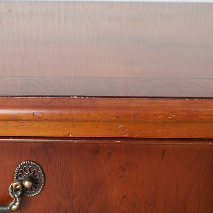 [65977] British classic sideboard