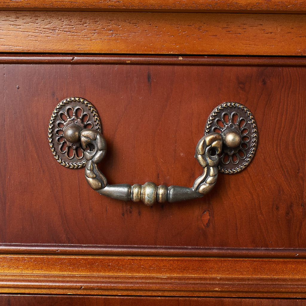 [65977] British classic sideboard