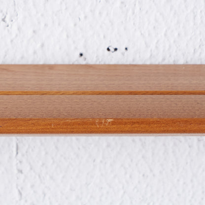 ヴィンテージ ウォールラック (Wall Mounted Plate Rack model 268)