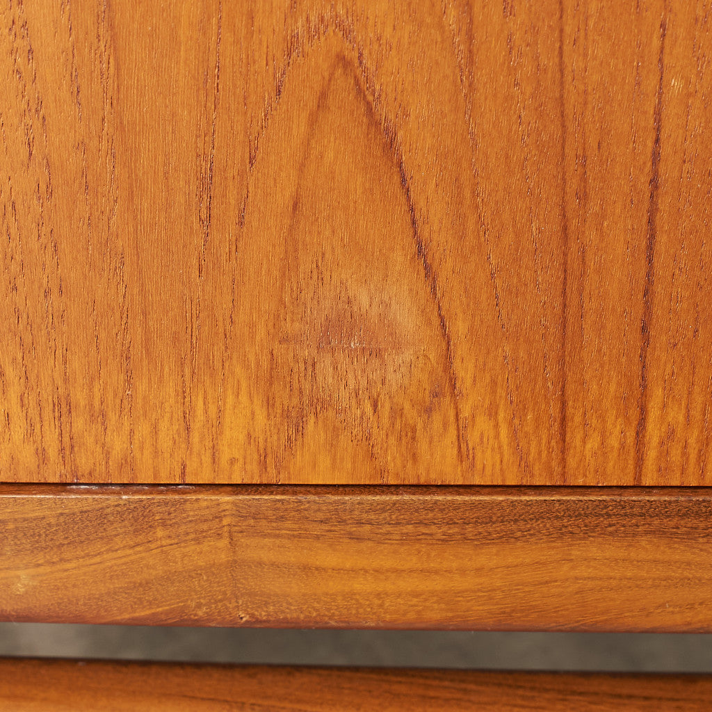 [67399][G-PLAN]Fresco Sideboard with Legs (4072)