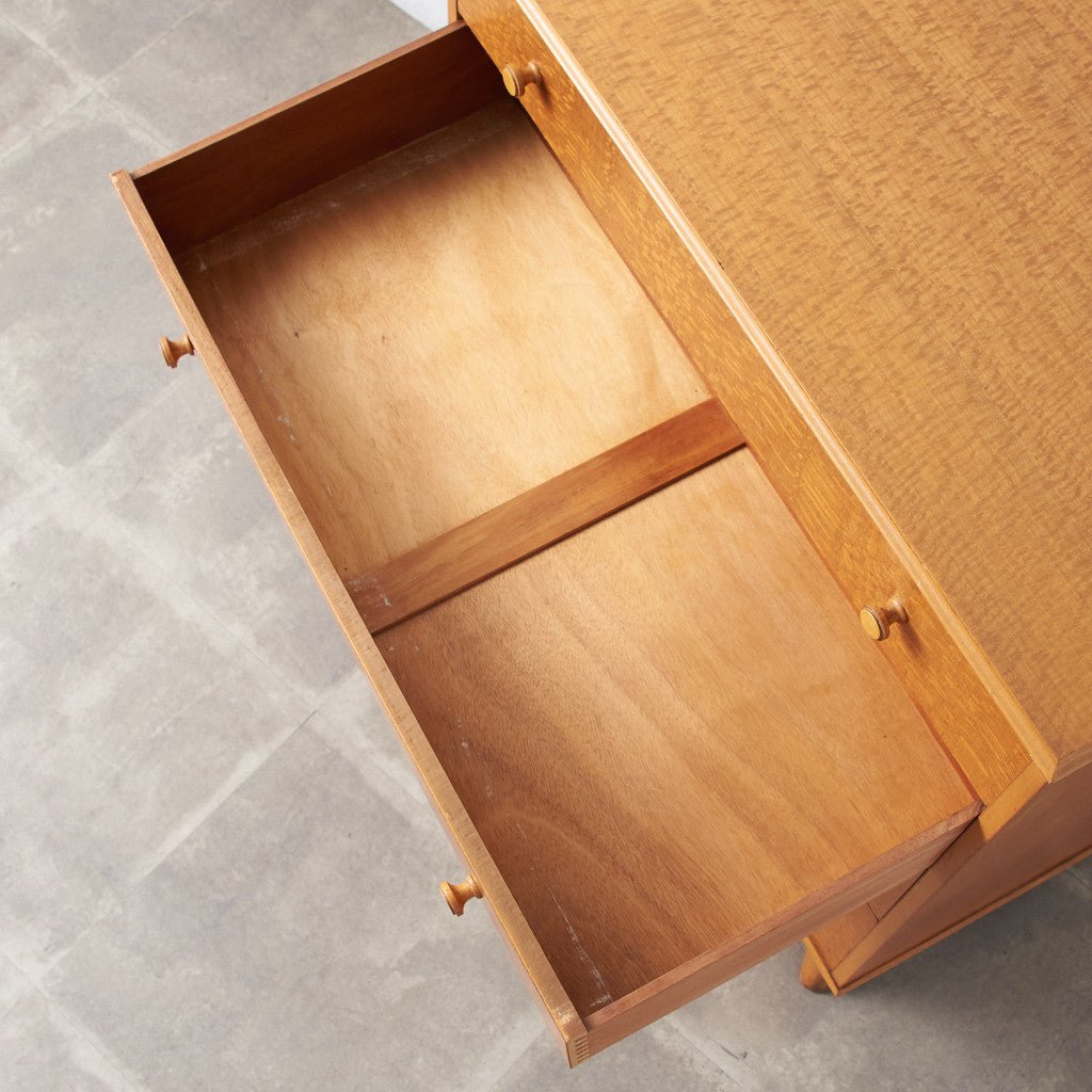 Vesper Furniture ヴィンテージ 4段チェスト