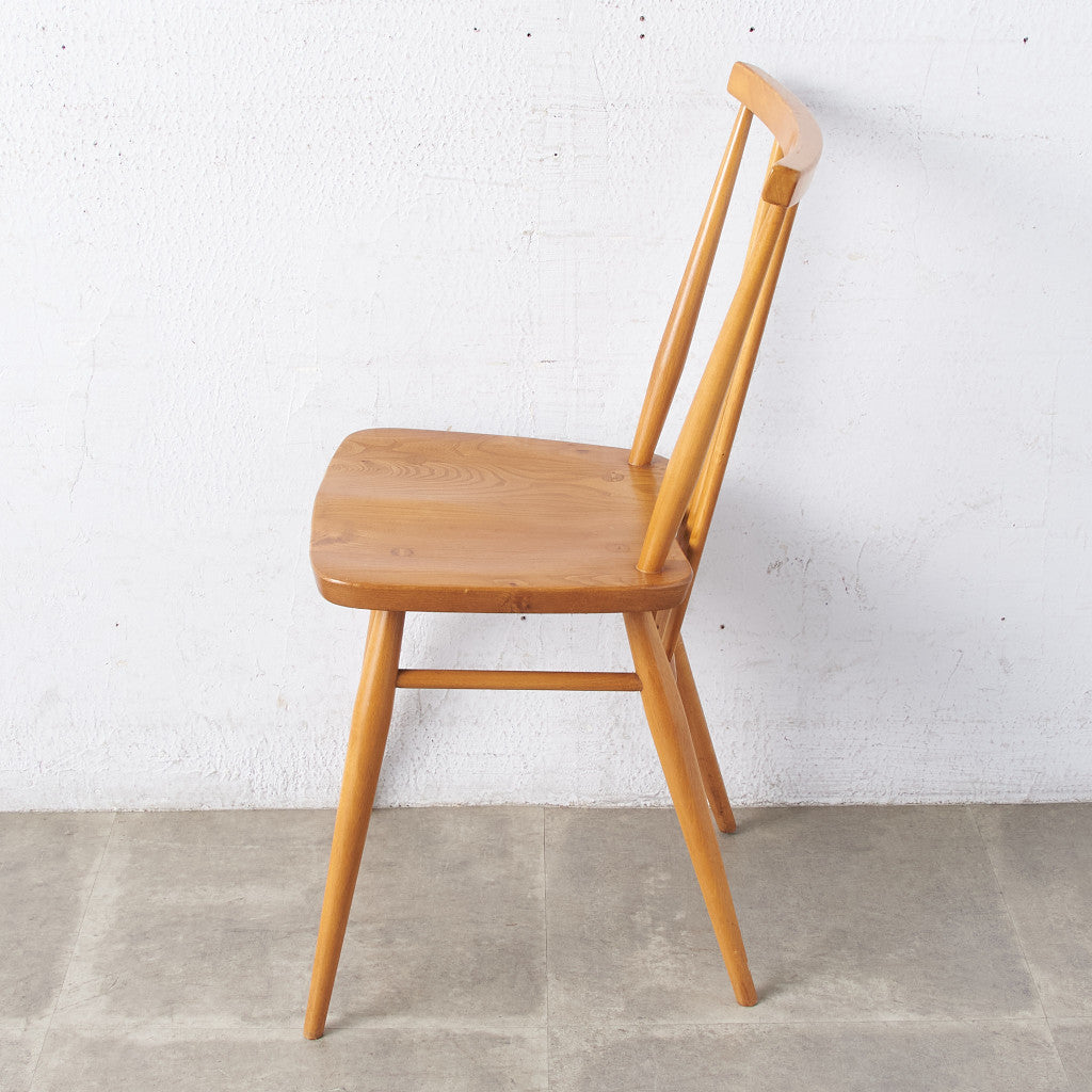 スティックバックチェア