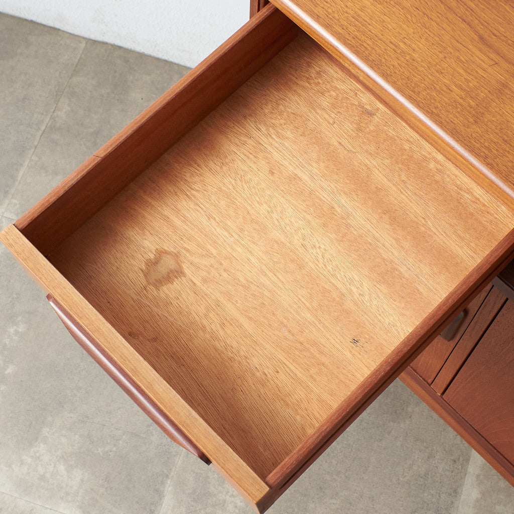 [67398][G-PLAN]Fresco Sideboard with Legs (4072)