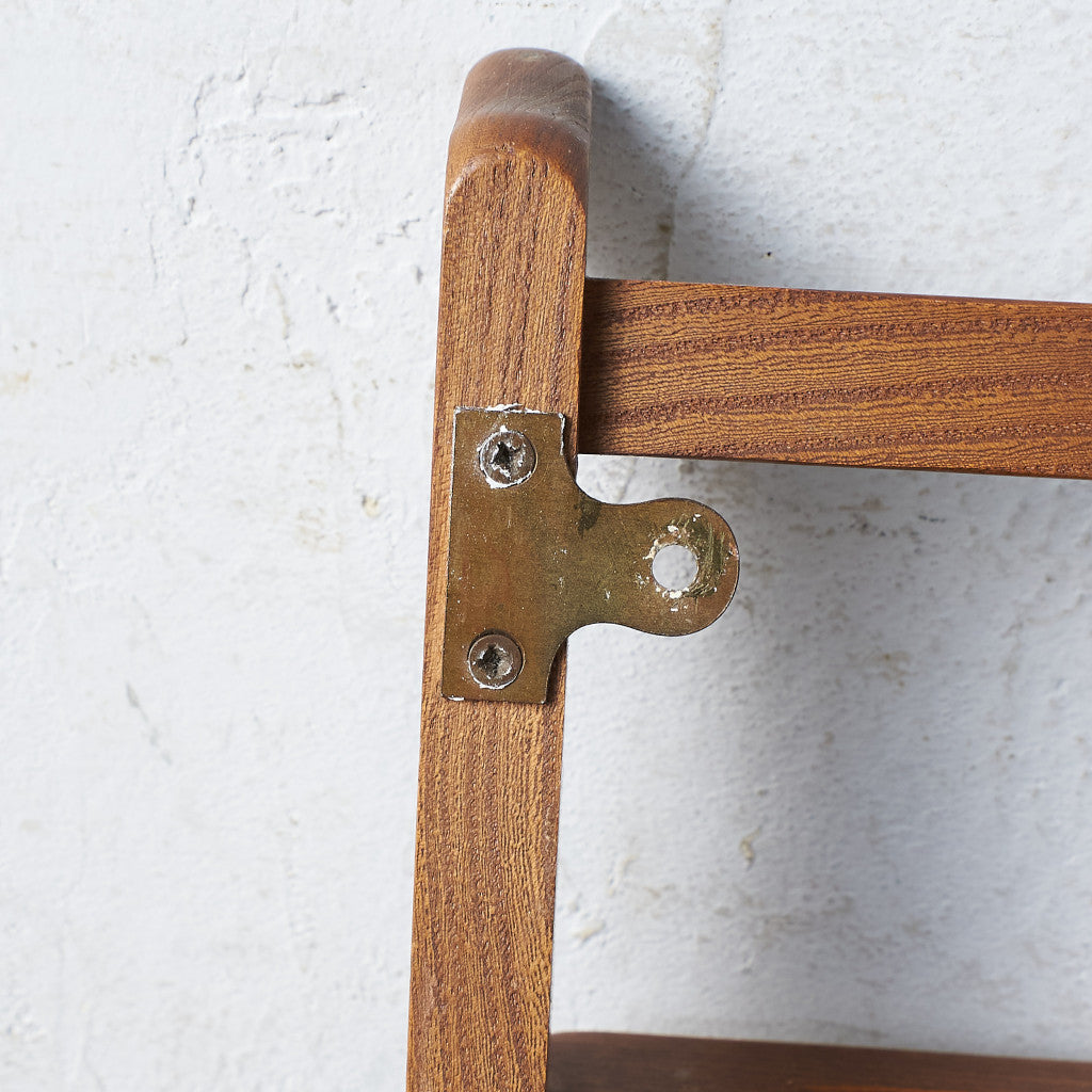 ヴィンテージ ウォールラック (Wall Mounted Plate Rack model 268)
