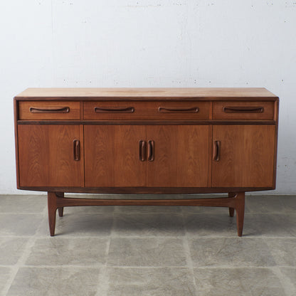 Fresco 脚付きサイドボード (4072)