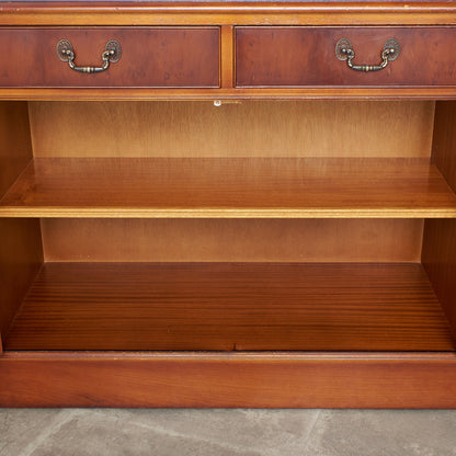 [65977] British classic sideboard